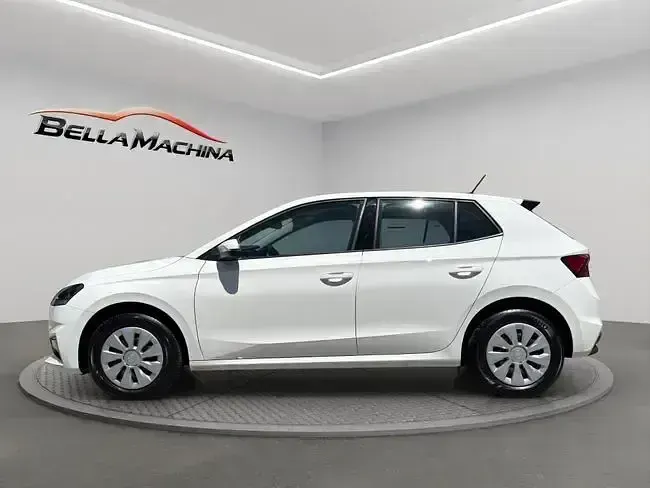 Usado Skoda Fabia Essence 80 CV (58 kW) 2024 Blanco Utilitario