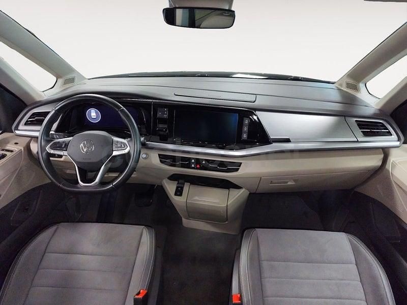 Usado VW Multivan Life 150 CV (110 kW) 2025 Negro Van