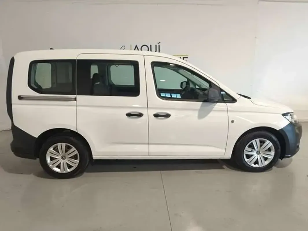Usado VW Caddy 102 CV (75 kW) 2021 Blanco Monovolumen