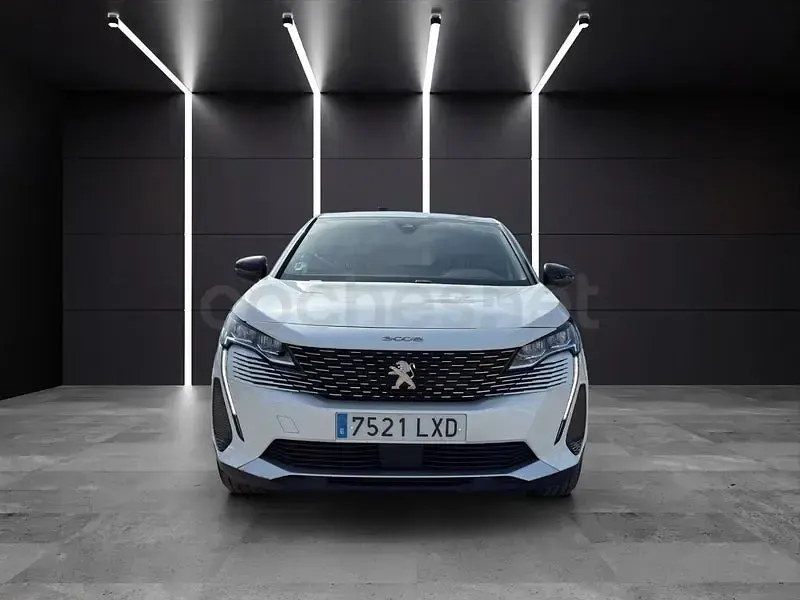 Usado Peugeot 3008 Allure 130 CV (95 kW) 2022 Blanco SUV