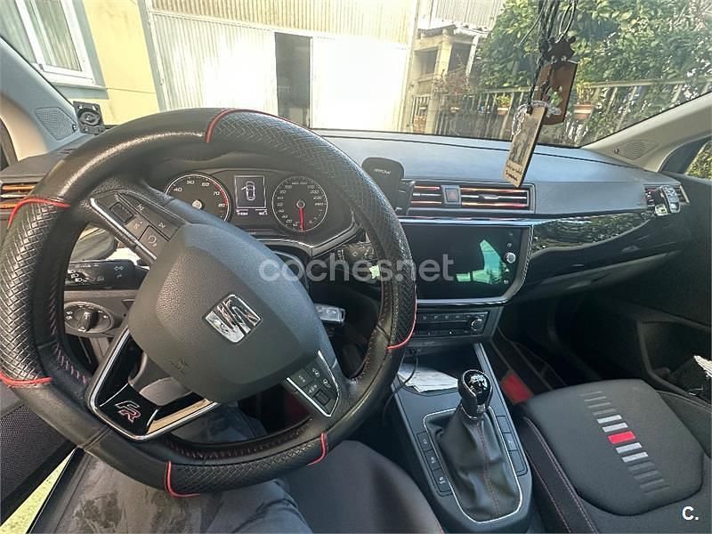 Usado Seat Ibiza FR 150 CV (110 kW) 2018 Gris / plata Utilitario