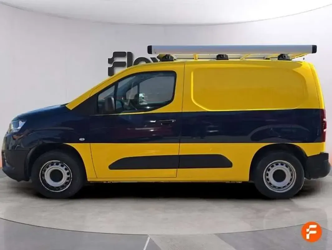Usado Toyota Proace City City 102 CV (75 kW) 2020 Azul Monovolumen