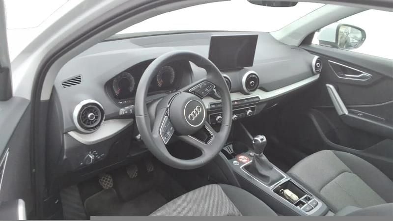 Usado Audi Q2 S-Line 116 CV (85 kW) 2025 Blanco SUV