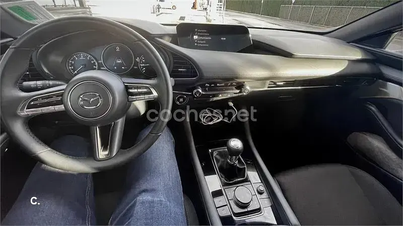 Usado Mazda 3 122 CV (89 kW) 2021 Negro Berlina