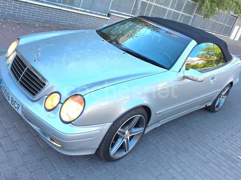 Gris / plata Usado 2000 Mercedes CLK320 Avantgarde Descapotable | 6990 € (Caro) - Imagen 1/4