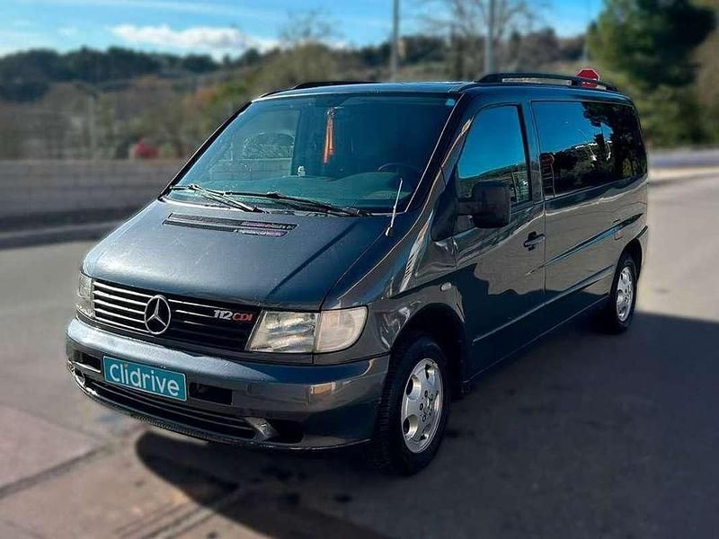 Usado Mercedes Vito 122 CV (89 kW) 2002 Gris Van