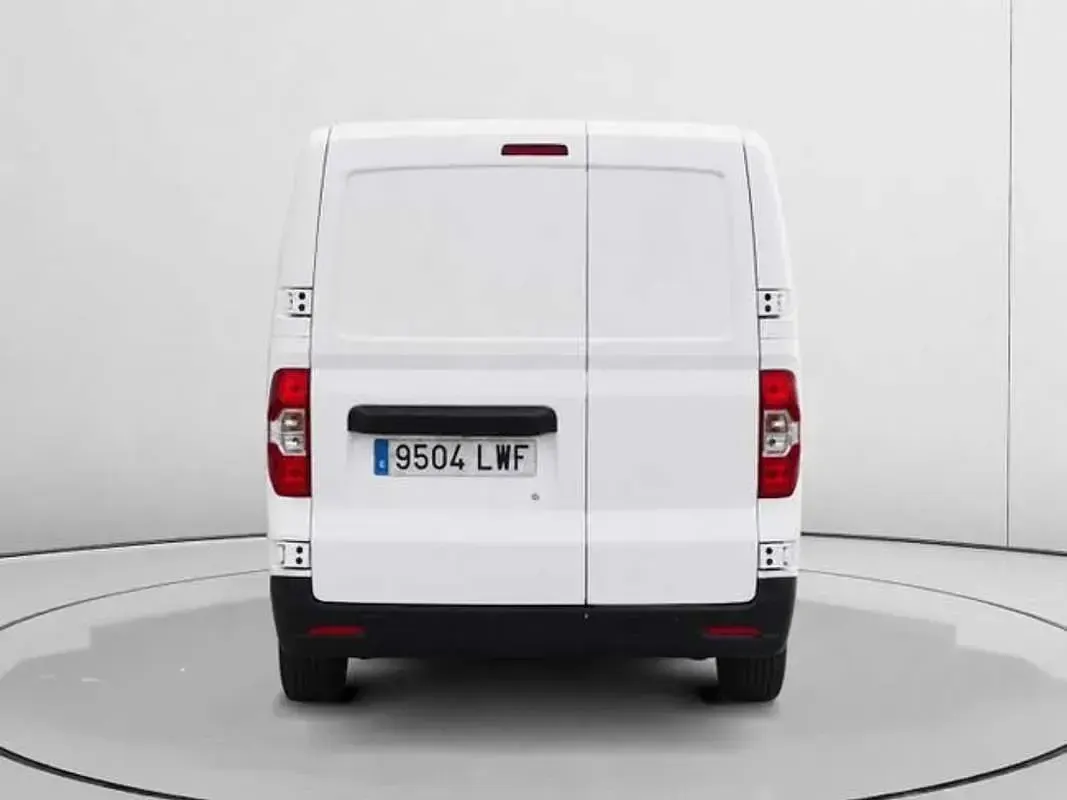 Usado Maxus eDeliver 3 89 kW (122 CV) 2022 Blanco Van