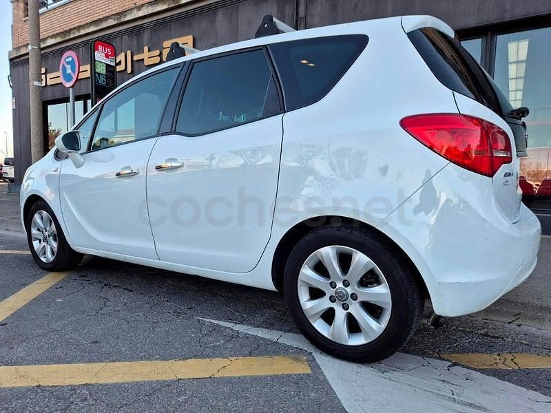 Usado Opel Meriva Excellence 120 CV (88 kW) 2012 Blanco Monovolumen