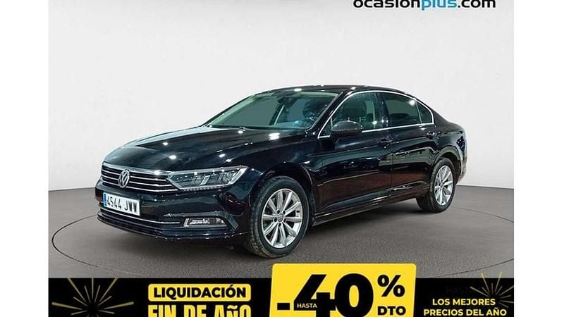 Negro Usado 2017 VW Passat Advance Berlina | 18.290 € (Buen precio) - Imagen 1/4