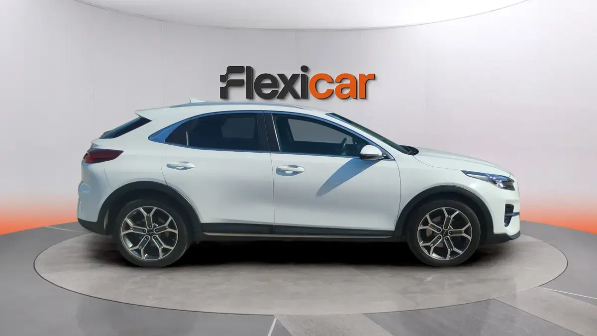 Usado Kia XCeed 120 CV (88 kW) 2022 Blanco SUV