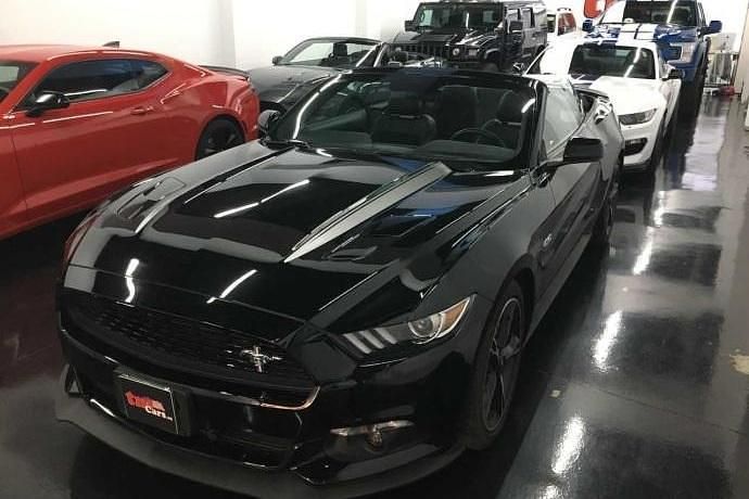 Używany Ford Mustang 430 KM (316 kW) 2017 Kabriolet