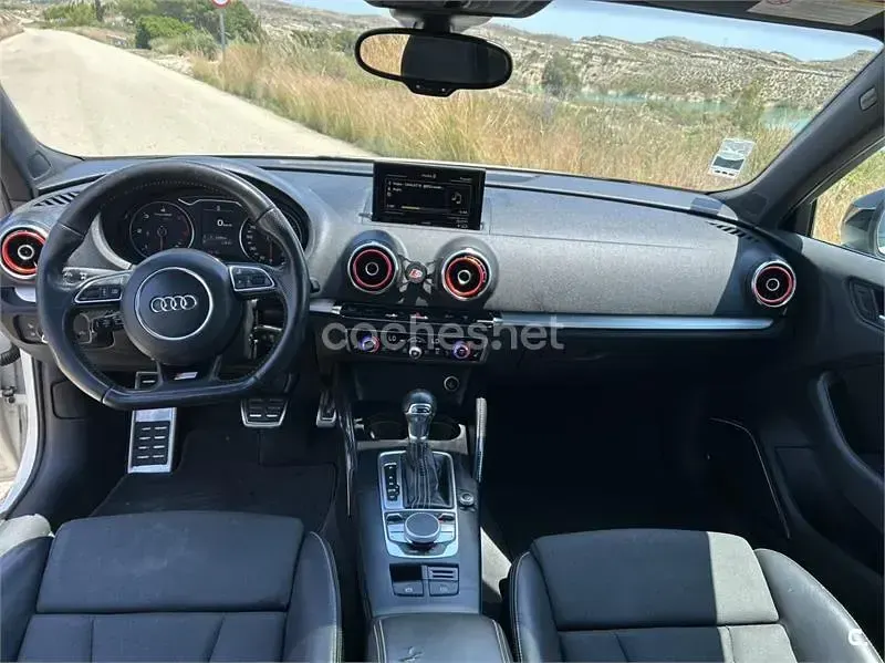 Usado Audi A3 Ambition 150 CV (110 kW) 2013 Blanco Berlina