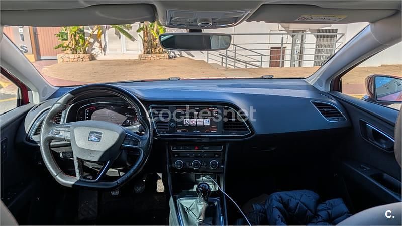 Usado Seat Leon FR 130 CV (95 kW) 2019 Rojo Berlina