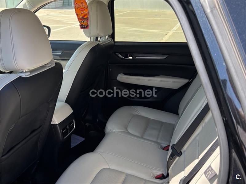 Negro Usado 2018 Mazda CX-5 SUV | 18.000 € (Un poco caro) - Imagen 1/4