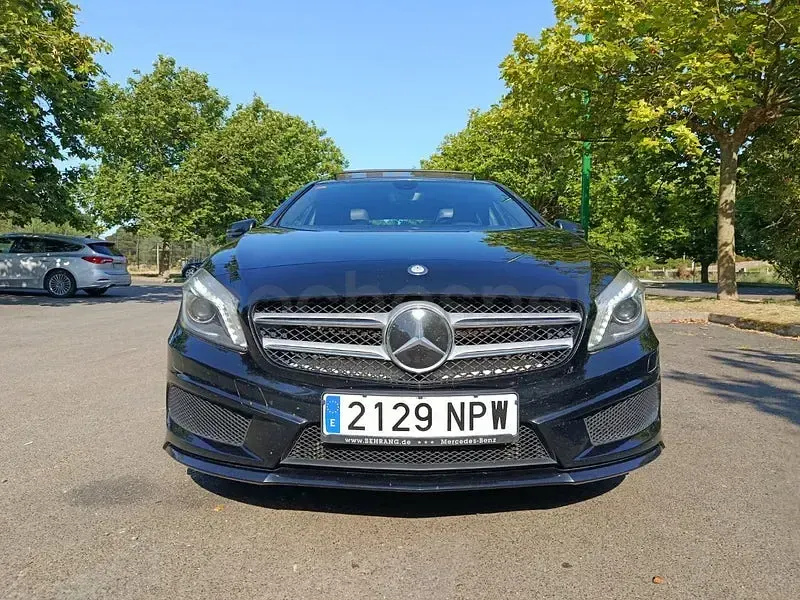 Usado Mercedes A220 AMG line 170 CV (125 kW) 2013 Negro Utilitario