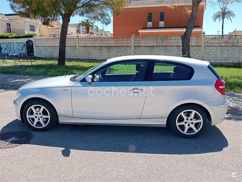 Usado BMW 116 122 HP (89 kW) 2009 Cinzento Citadino