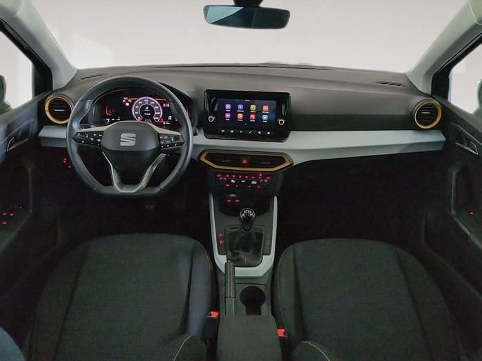 Usado Seat Arona Style 115 CV (84 kW) 2025 Gris SUV