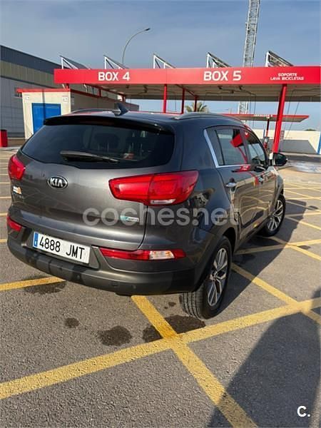 Usado Kia Sportage 115 CV (84 kW) 2016 Gris / plata SUV