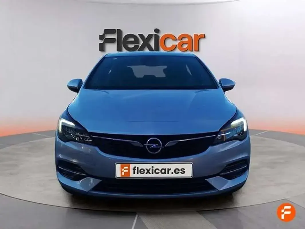 Usado Opel Astra 110 CV (80 kW) 2020 Gris Berlina