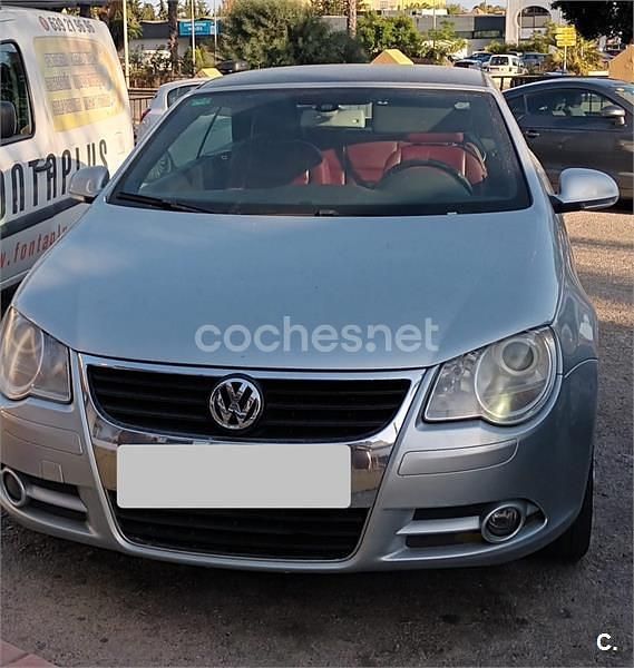 Usado VW Eos Individual 140 CV (102 kW) 2008 Gris / plata Descapotable