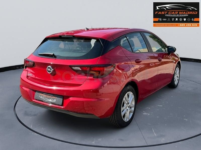 Usado Opel Astra Edition 110 CV (80 kW) 2021 Rojo Berlina