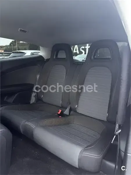 Usado VW Scirocco 140 CV (102 kW) 2010 Blanco Coupe