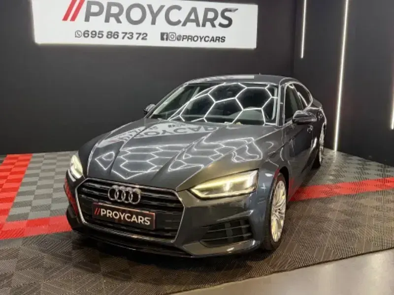 Usado Audi A5 Sportback Sport 150 CV (110 kW) 2018 Gris / plata Utilitario