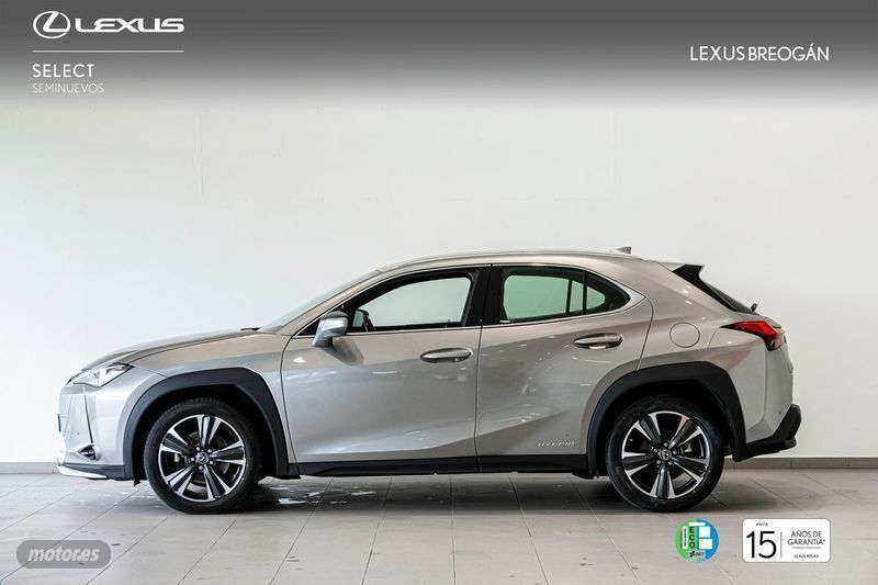 Usado Lexus UX 250h Executive Line 184 CV (135 kW) 2019 Plateado SUV