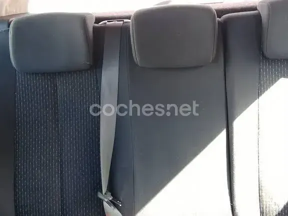 Usado Renault Mégane Dynamique 115 CV (84 kW) 2004 Azul Berlina