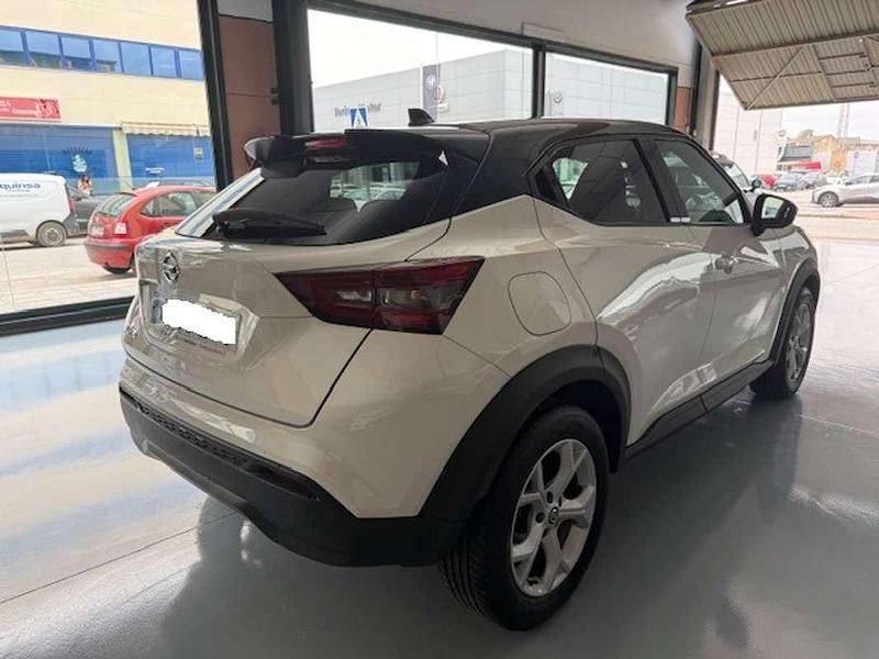 Usado Nissan Juke N-Connecta 114 CV (83 kW) 2022 Blanco SUV