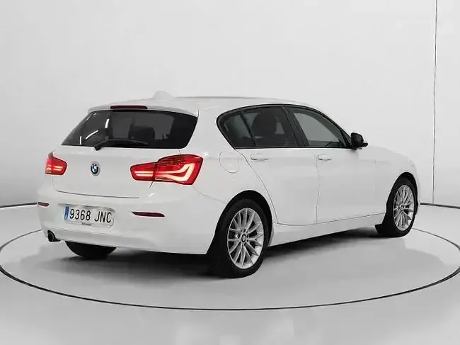 Usado BMW 116 Advantage 116 CV (85 kW) 2016 Blanco Utilitario