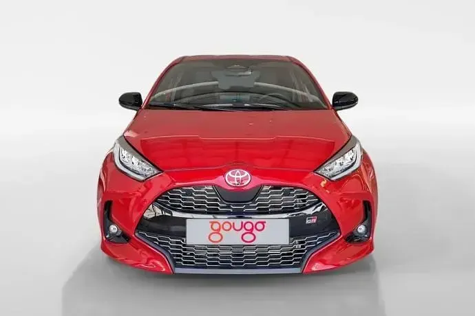 Käytetty Toyota Yaris Sport 130 HP (95 kW) 2025 Viistoperä