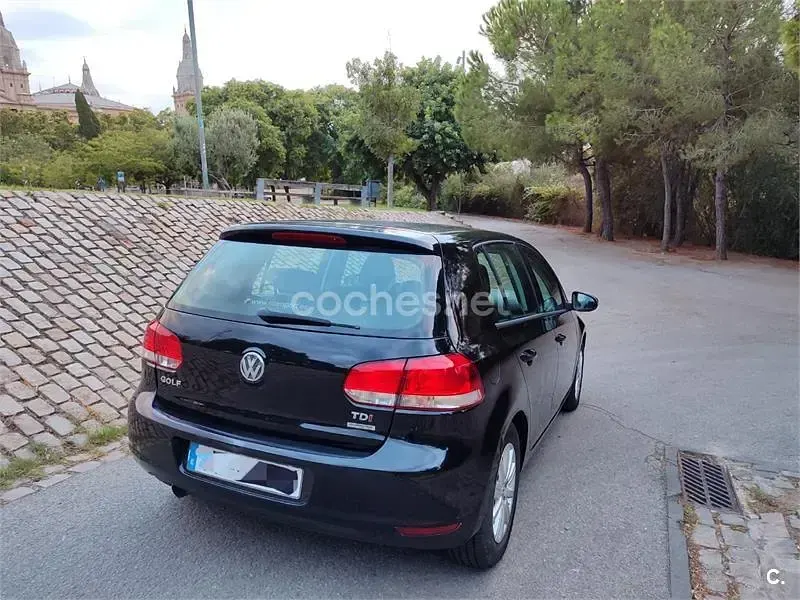 Usado VW Golf VI Advance 105 CV (77 kW) 2011 Negro Berlina