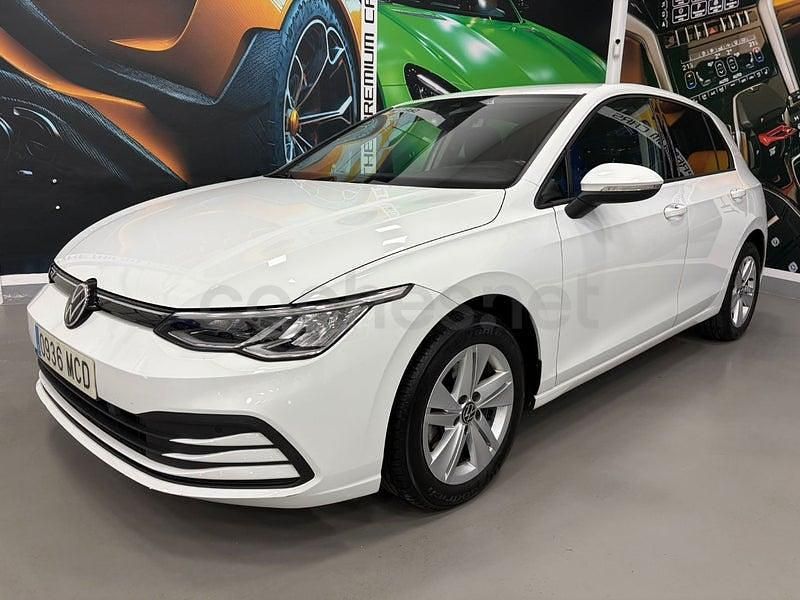 Usado VW Golf VIII Life 130 CV (95 kW) 2023 Blanco Berlina
