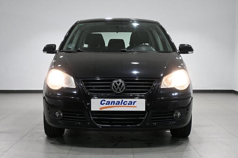 Begagnad VW Polo United 70 HK (51 kW) 2009 Svart Halvkombi