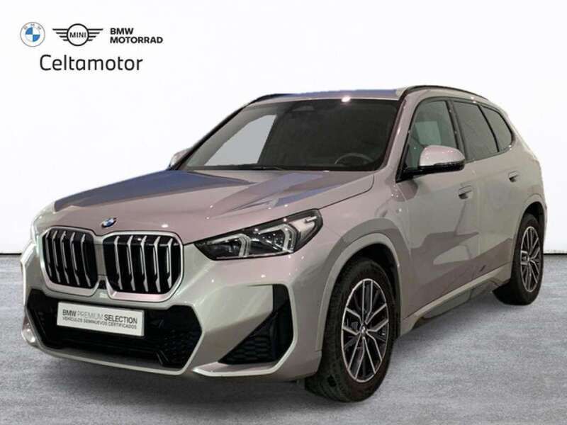 Spacesilber (metalizado) Usado 2024 BMW X1 Comfort Edition SUV | 41.000 € (Super precio) - Imagen 1/4