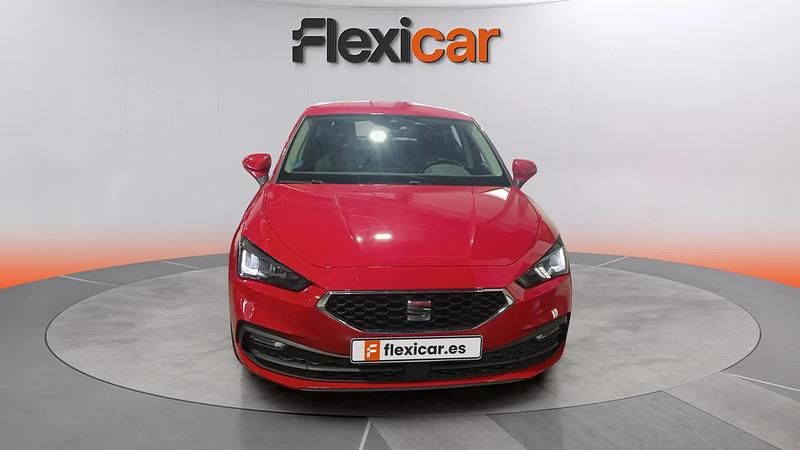 Usado Seat Leon Style 110 CV (80 kW) 2024 Rojo Berlina