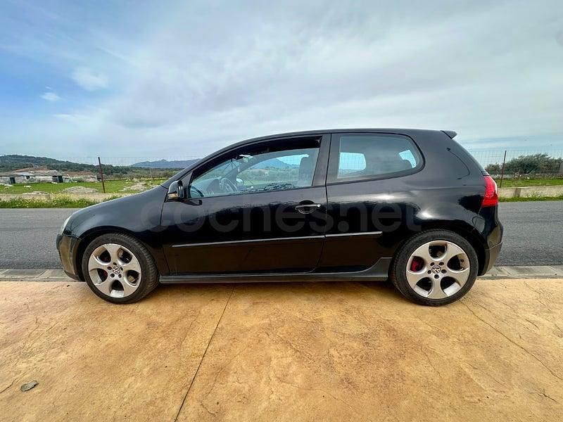 Usado VW Golf IV GTI 200 CV (147 kW) 2005 Negro Berlina