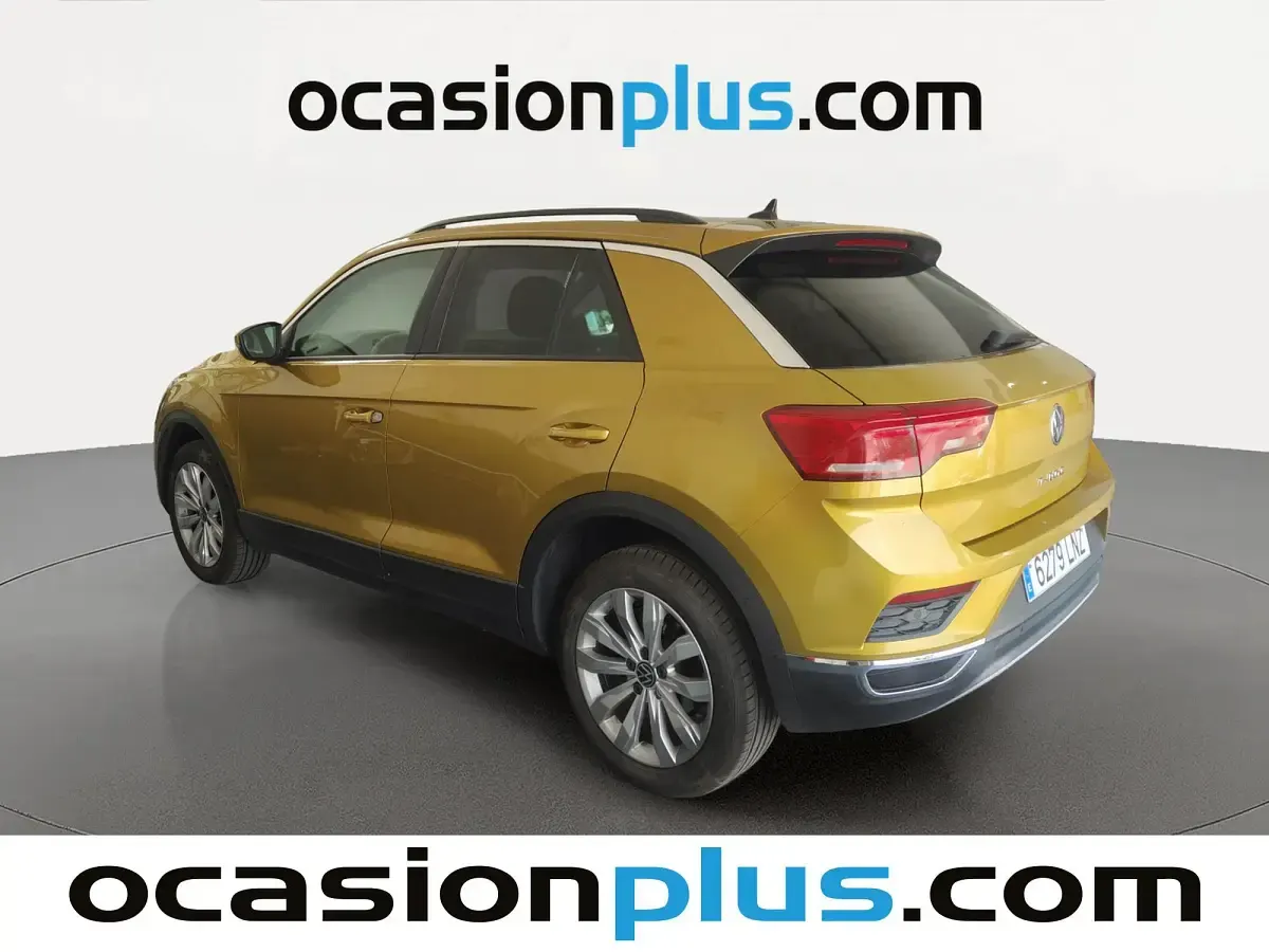 Usado VW T-Roc Advance 150 CV (110 kW) 2021 Amarillo SUV