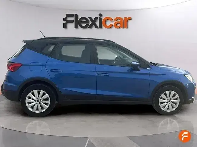 Usado Seat Arona Style 110 CV (80 kW) 2023 Azul SUV