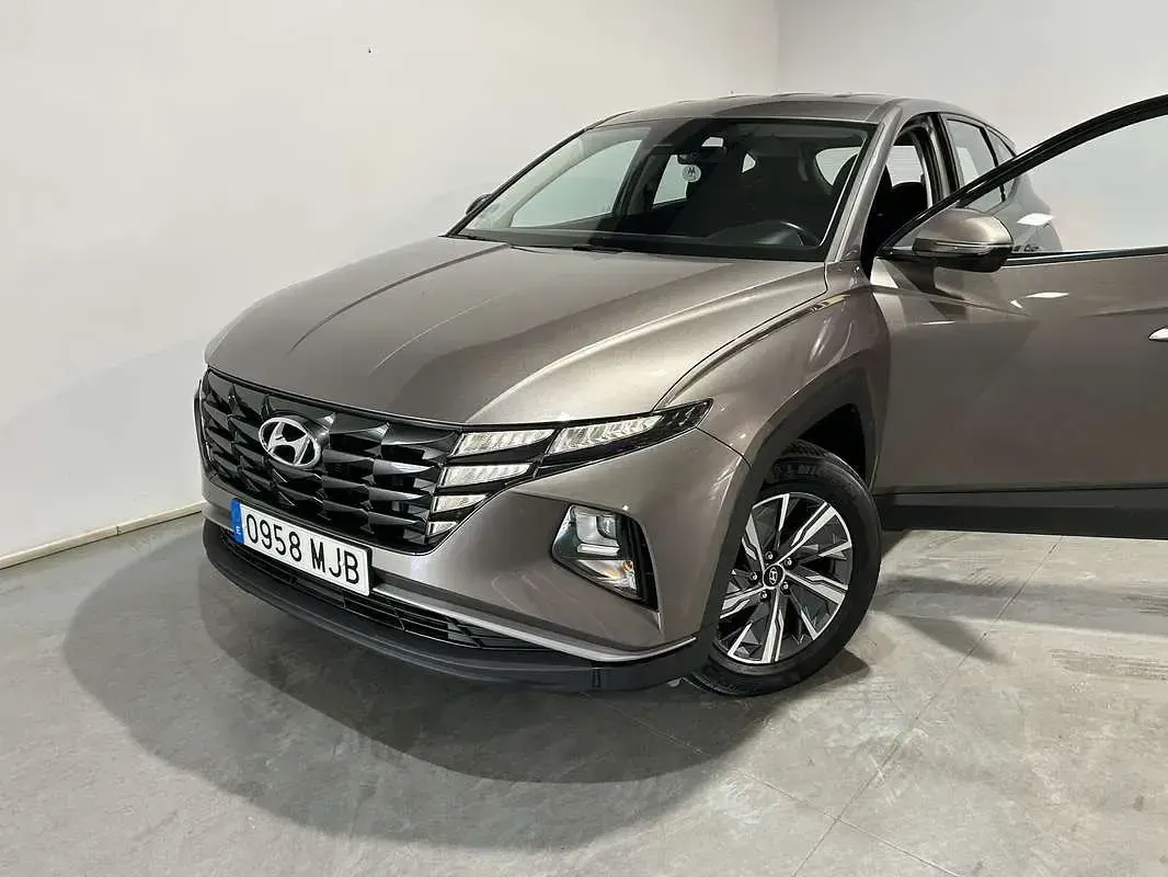 Usado Hyundai Tucson 116 CV (85 kW) 2023 Beige SUV