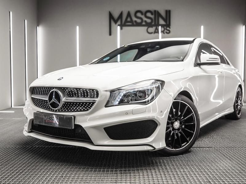 Usado Mercedes CLA220 AMG line 170 CV (125 kW) 2014 Blanco Berlina