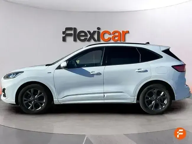 Usado Ford Kuga ST-Line 150 CV (110 kW) 2022 Blanco SUV