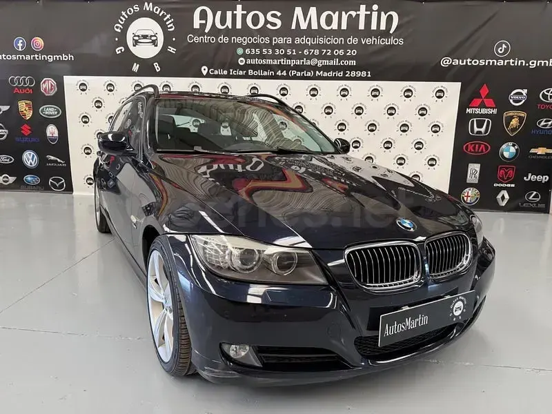 Usado BMW 325 218 CV (160 kW) 2010 Azul Familiar