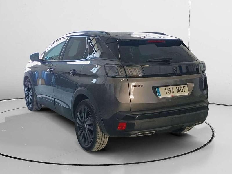 Usado Peugeot 3008 GT 132 CV (97 kW) 2023 Gris SUV