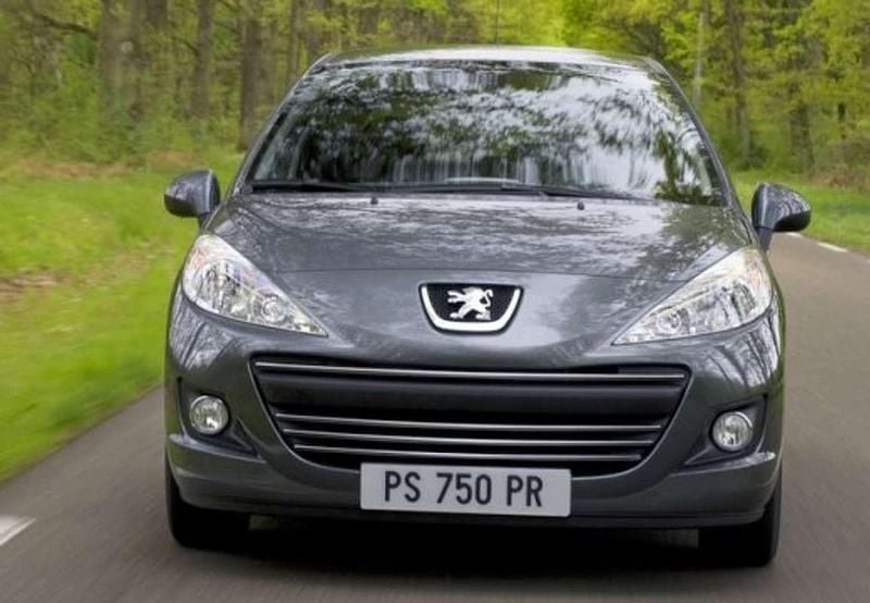 Rojo Usado 2012 Peugeot 207 Business-Line Utilitario | 3999 € (Precio justo) - Imagen 1/4