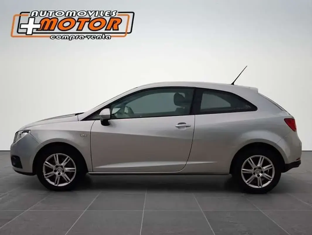 Usado Seat Ibiza Stylance 101 CV (74 kW) 2009 Gris Utilitario