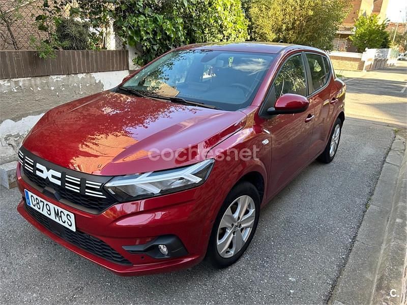 Usado Dacia Sandero Expression 91 CV (66 kW) 2022 Granate Berlina