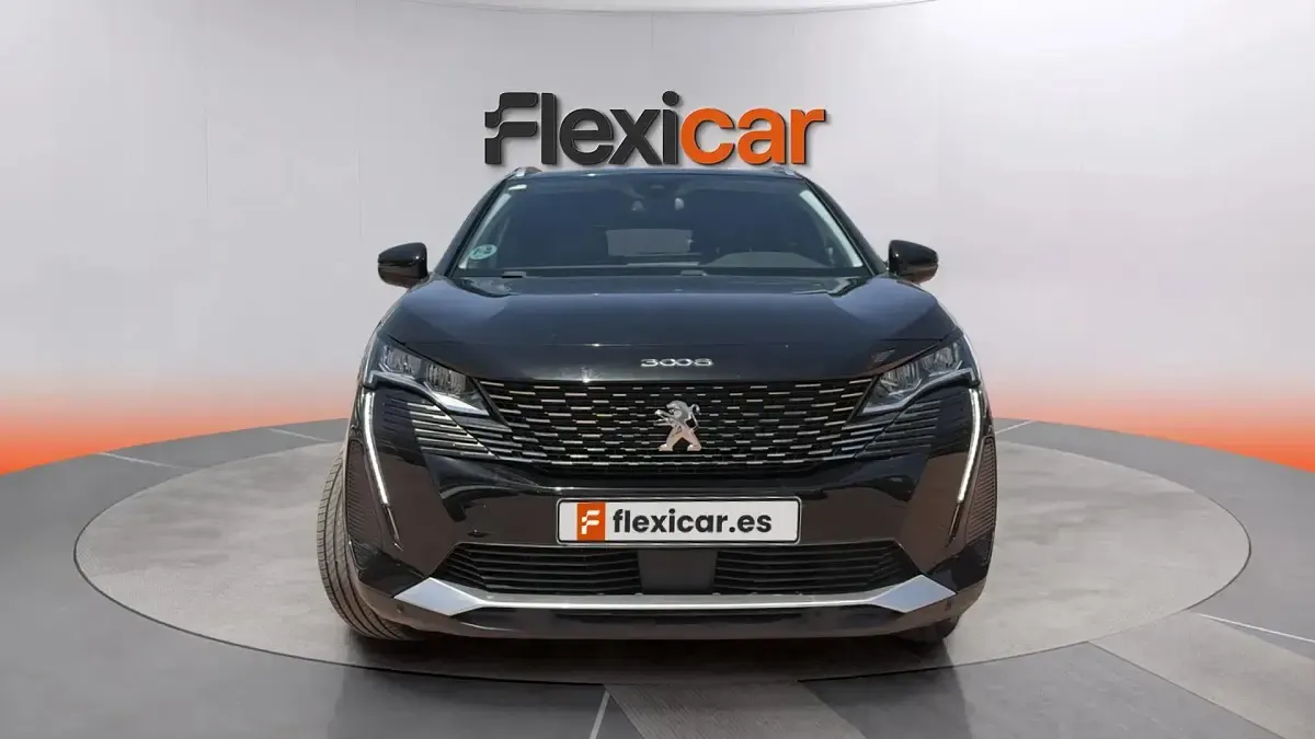 Usado Peugeot 3008 Allure 130 CV (95 kW) 2021 Negro SUV