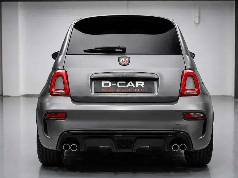 Usado Abarth 595 Competizione 180 CV (132 kW) 2019 Gris / plata Berlina